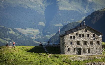 TERRI HÜTTE